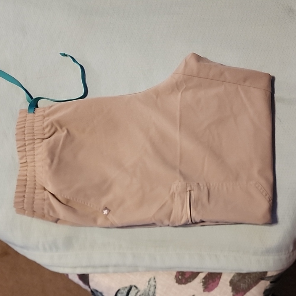 FIGS SCRUBS